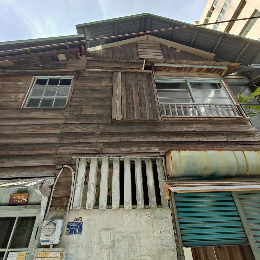 Jerry'S Mazehut Hostel Tainan Exterior foto