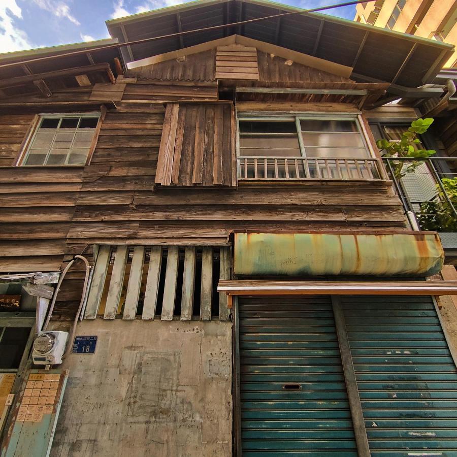 Jerry'S Mazehut Hostel Tainan Exterior foto