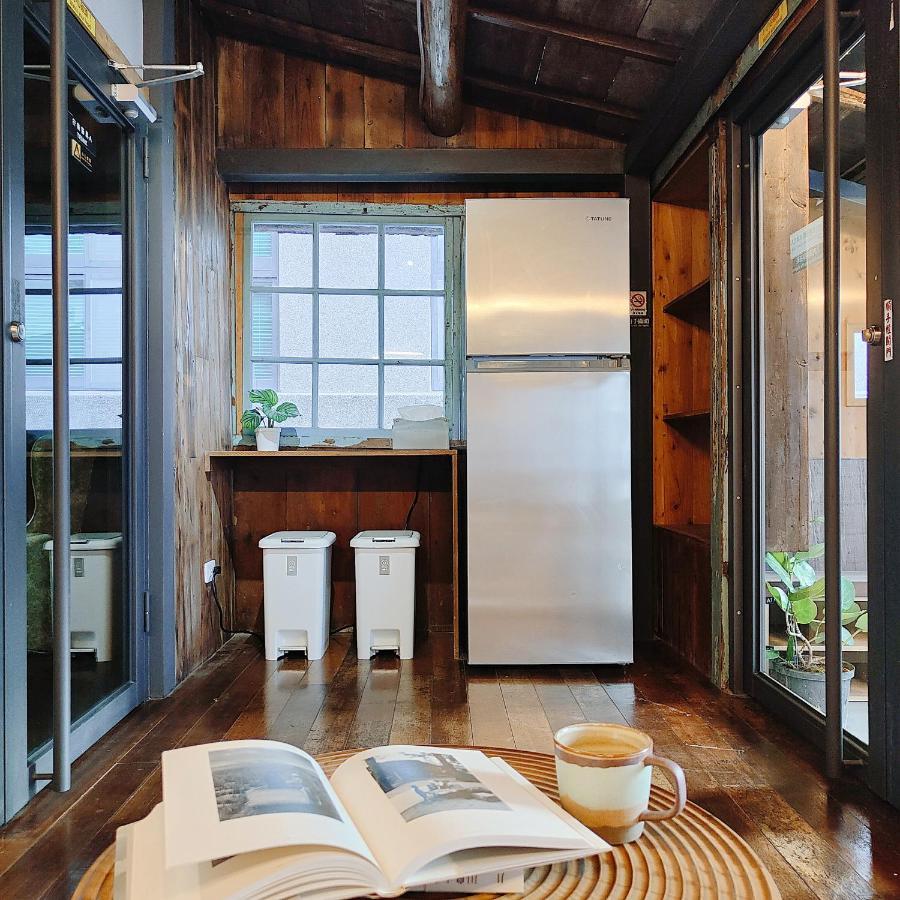 Jerry'S Mazehut Hostel Tainan Exterior foto